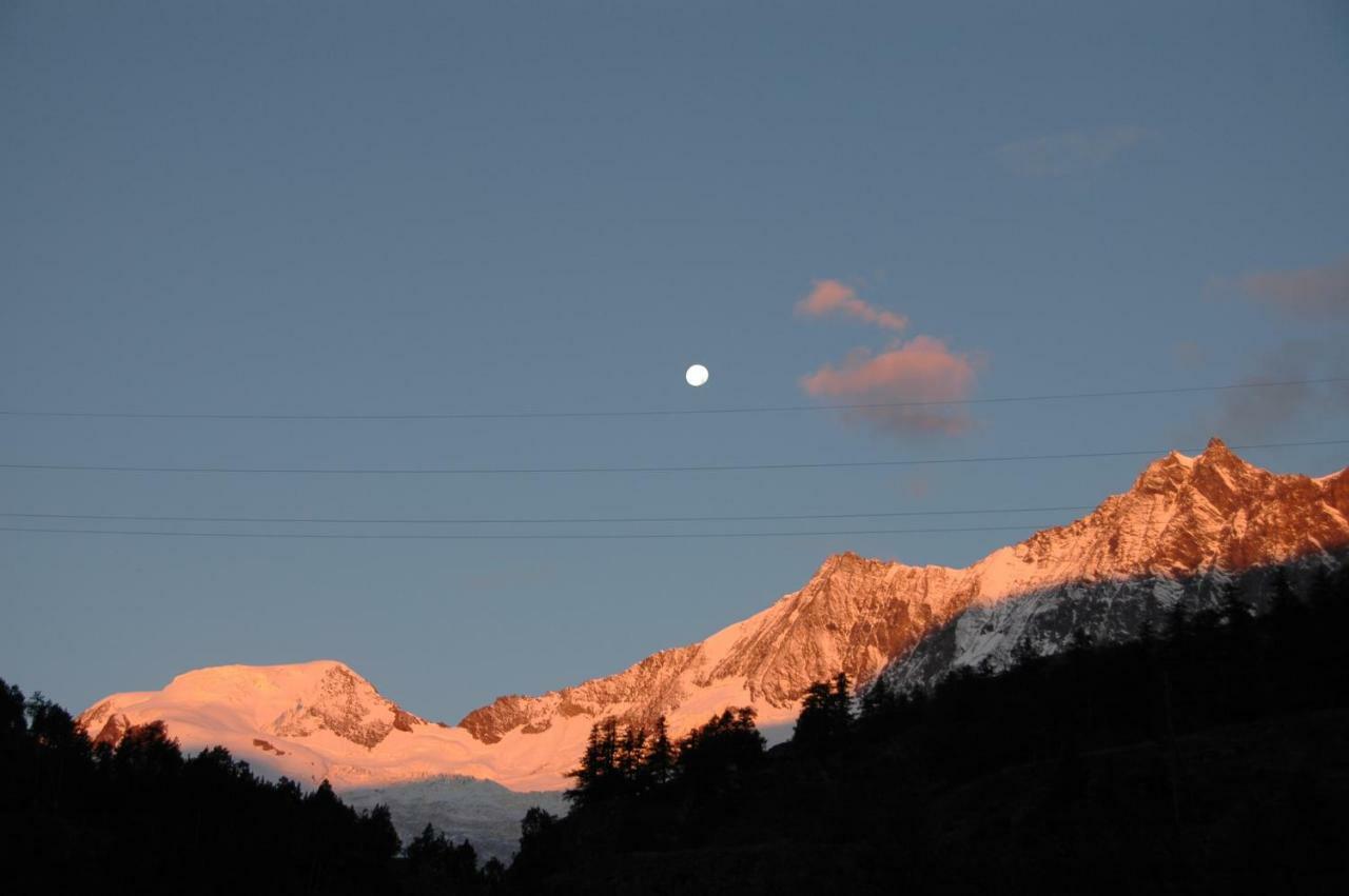 Haus Wiedersehen, Weissmies Apartment Saas-Grund Bagian luar foto